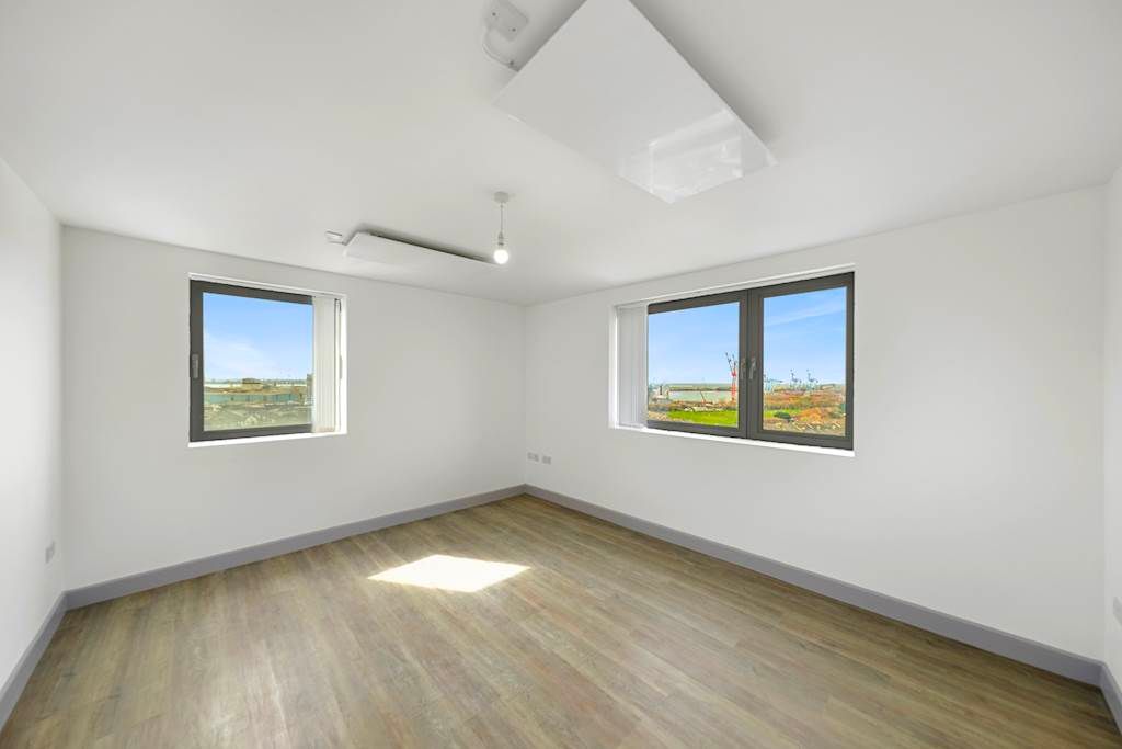 Property photo 1 of 27