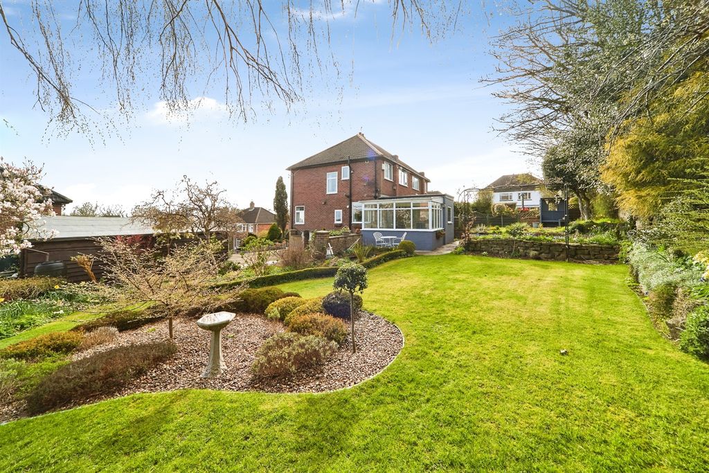 Property photo 2 of 18