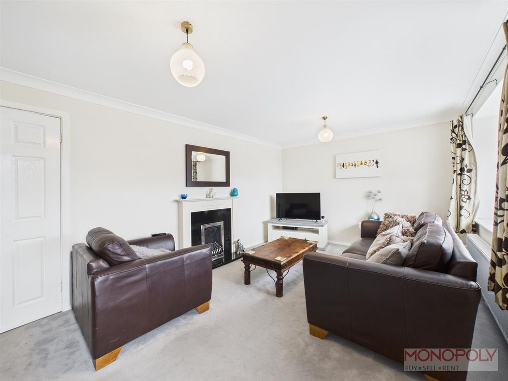 Property photo 2 of 15 Cam01943G0-Pr0512-Still001.Jpg