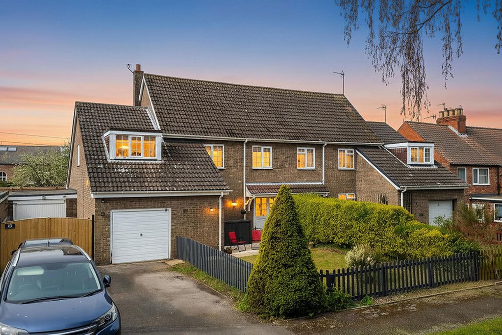 Property photo 1 of 26