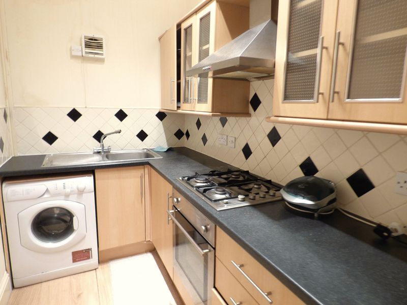 Property photo 3 of 5 Kitchen