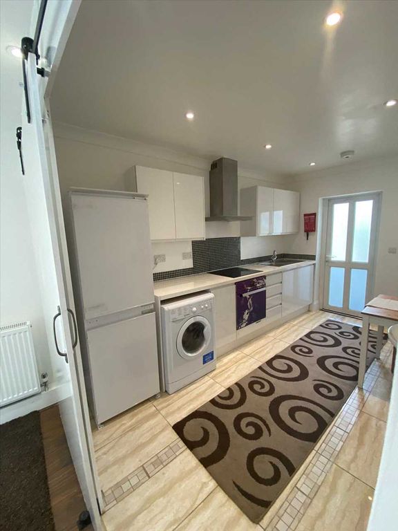 Property photo 2 of 5