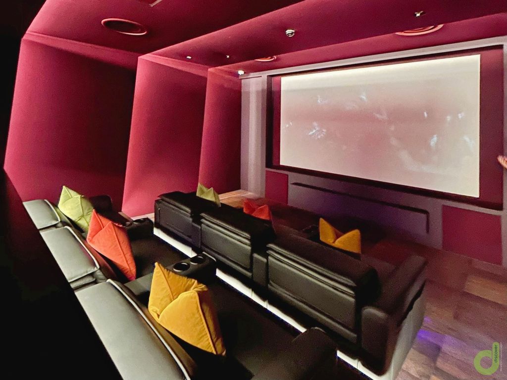 Property photo 3 of 19