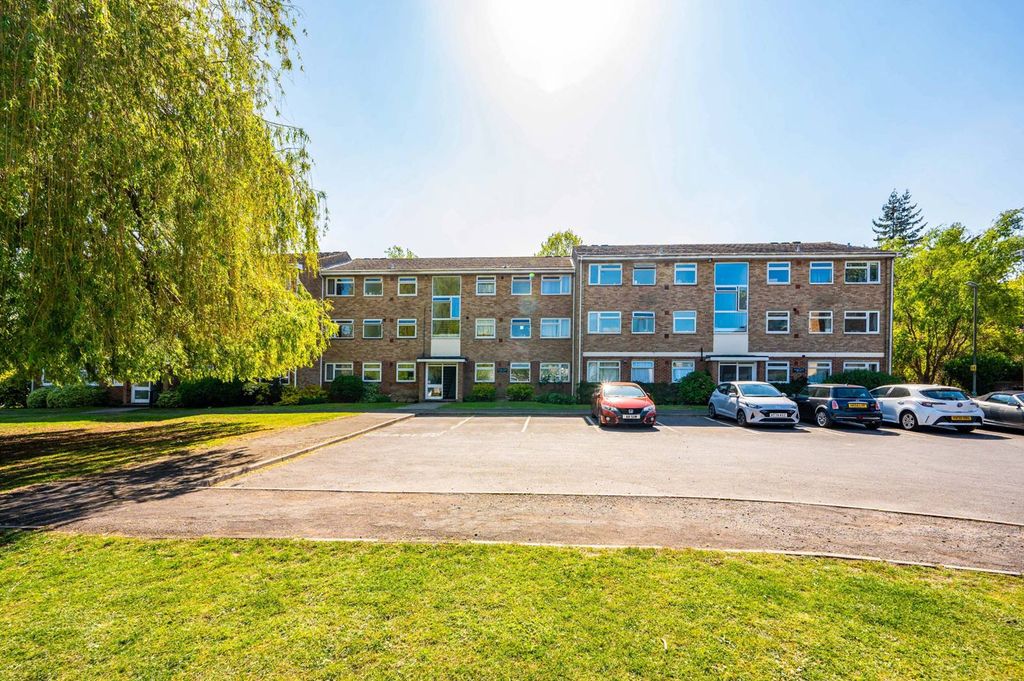 Property photo 3 of 10