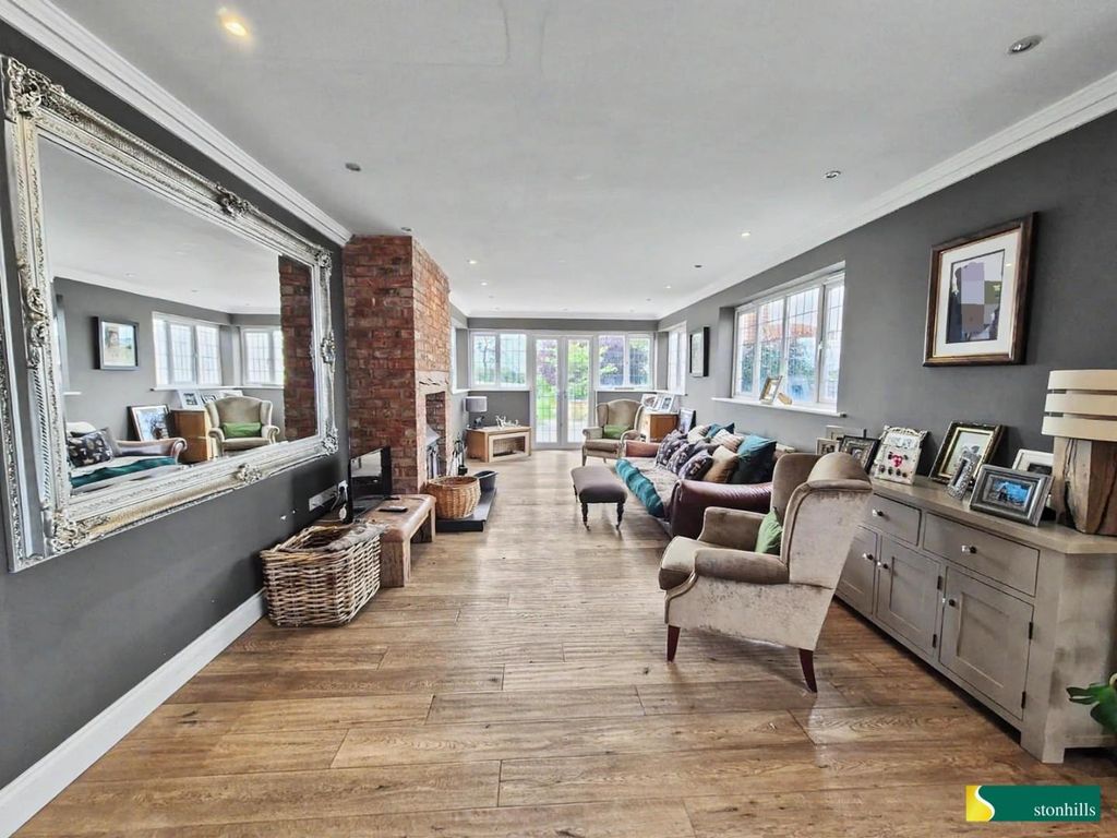 Property photo 2 of 22 Tithe Farm 1.Jpg