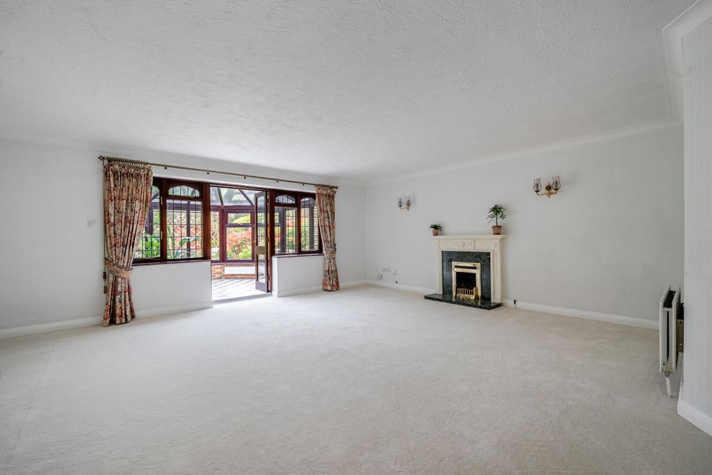 Property photo 2 of 20 1435487-12-69Ca65...