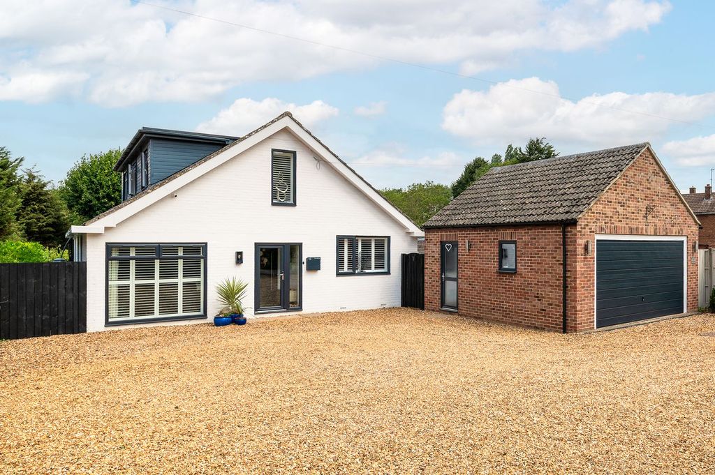 Property photo 1 of 36