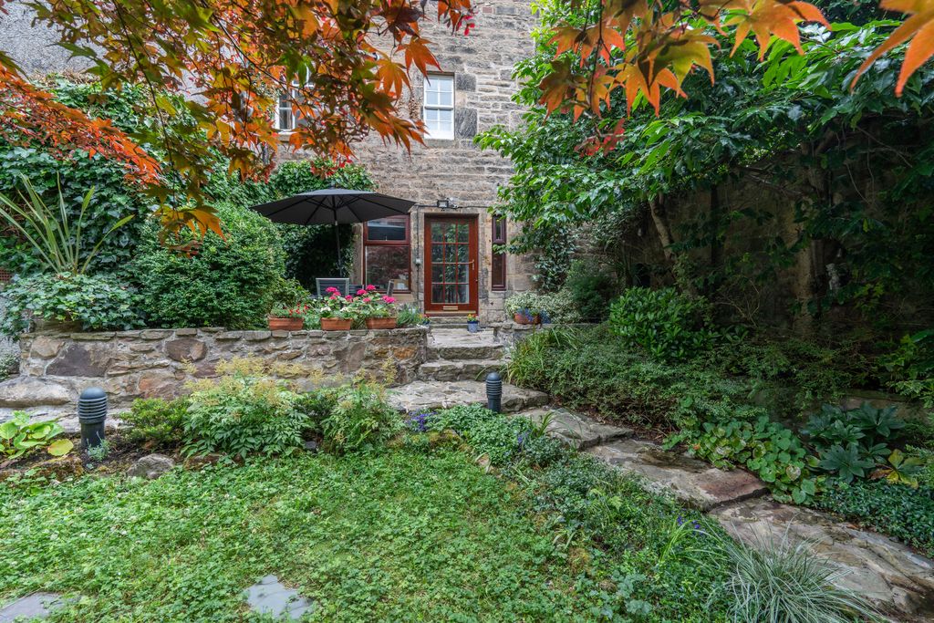 Property photo 3 of 31 Property Image 3