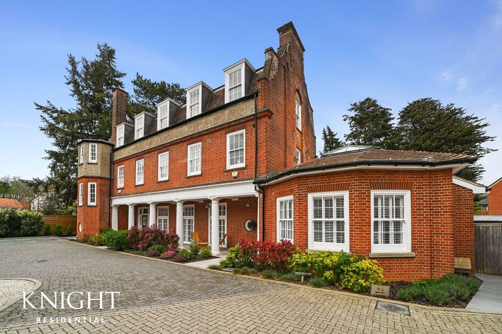 Property photo 1 of 33