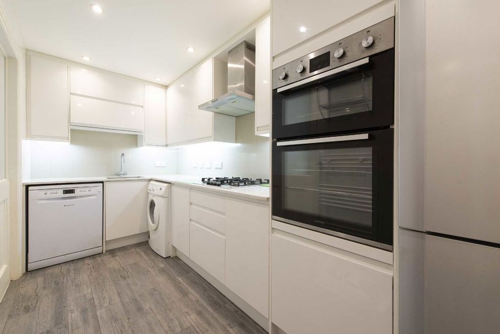 Property photo 3 of 7