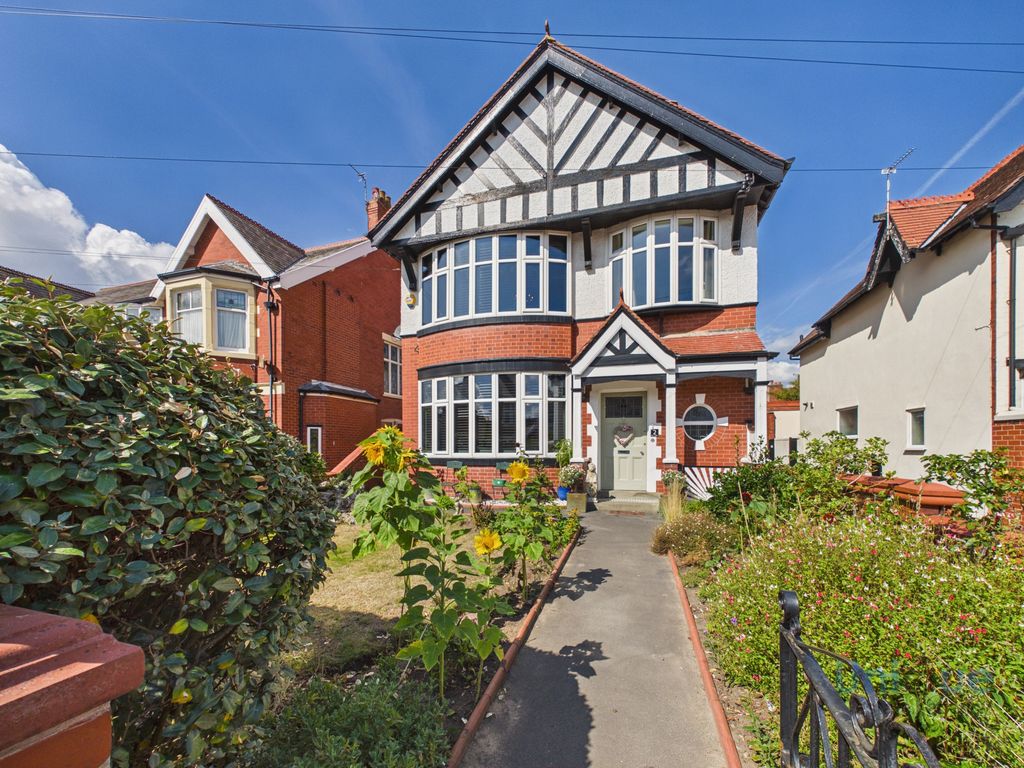 Property photo 1 of 28