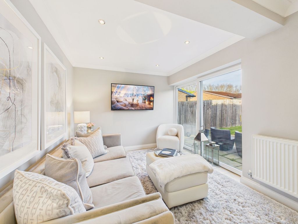 Property photo 2 of 15 Snug/Family Room