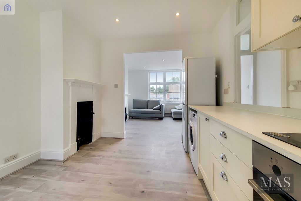 Property photo 1 of 3
