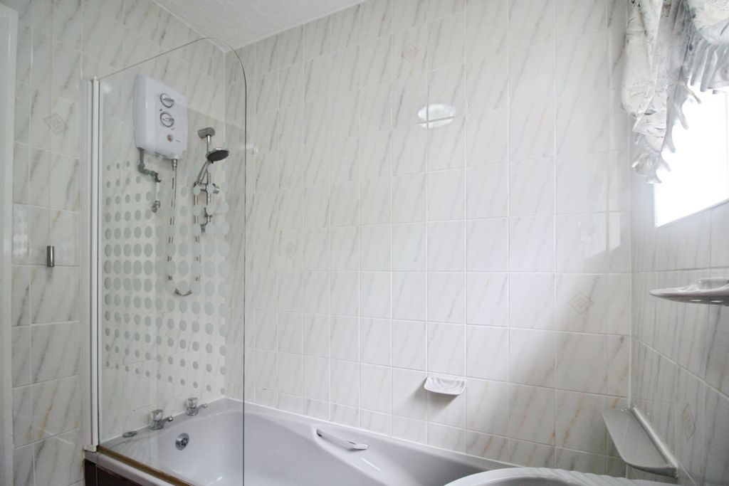 Additional image 14 of 3 bed semi-detached house for saleLeeds Old Road, Heckmondwike WF16