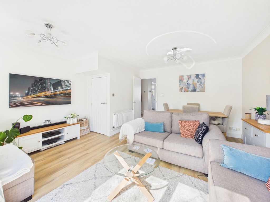 Property photo 3 of 19