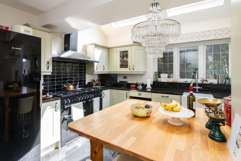 Property photo 2 of 14 Dsc00621