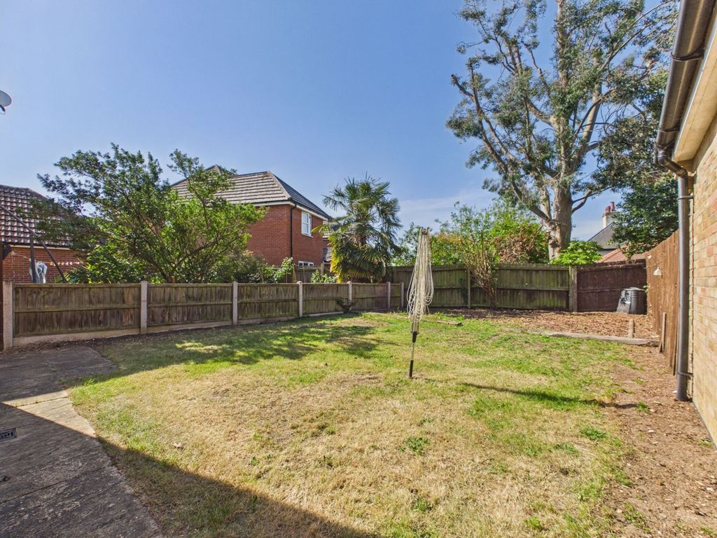 Property photo 2 of 16