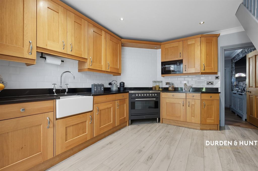 Property photo 3 of 22 Cloverly Road