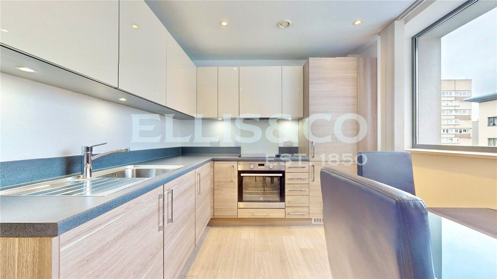 Property photo 3 of 26 Picture No. 10