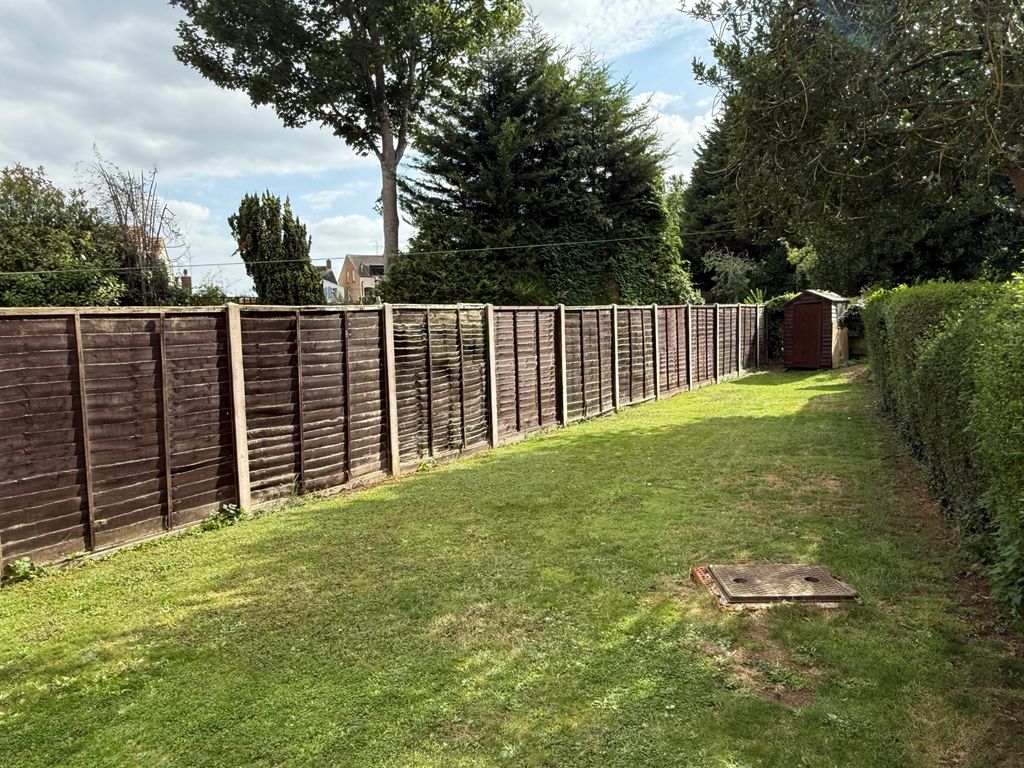 Property photo 3 of 9 Garden