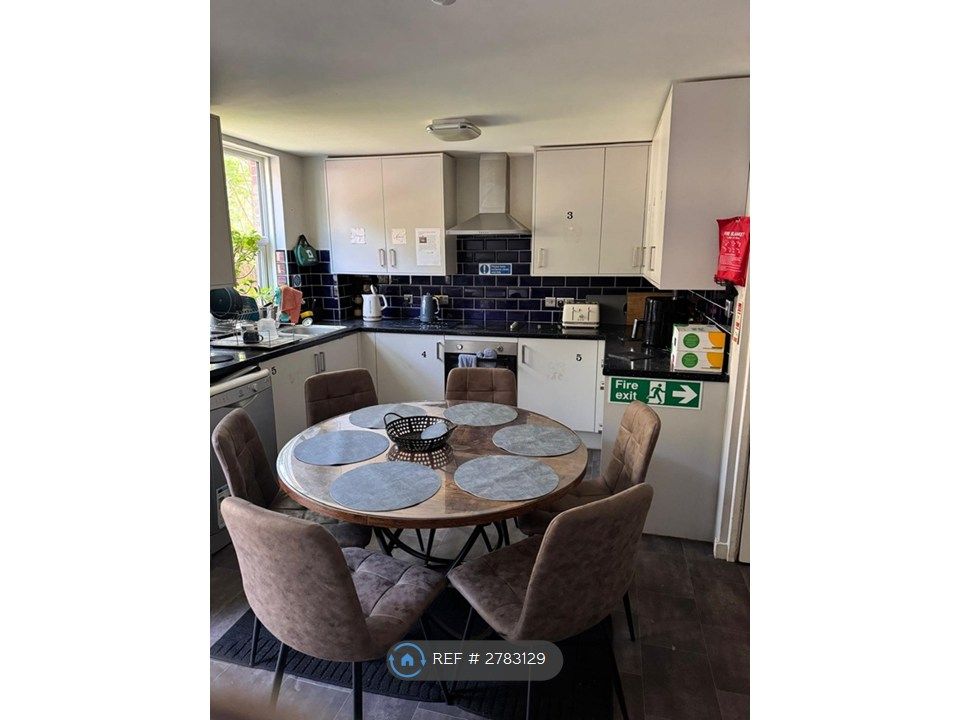 Property photo 3 of 5