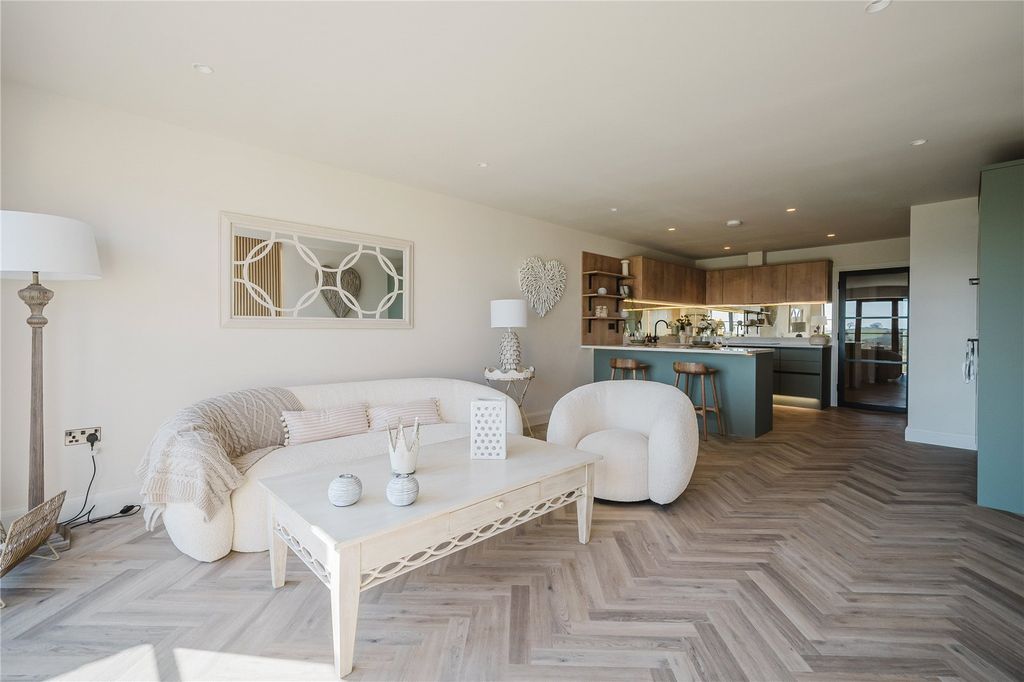 Property photo 3 of 19 Open Plan Living