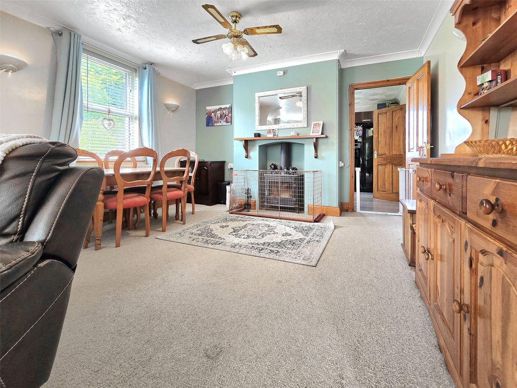 Property photo 3 of 18 Picture No. 04