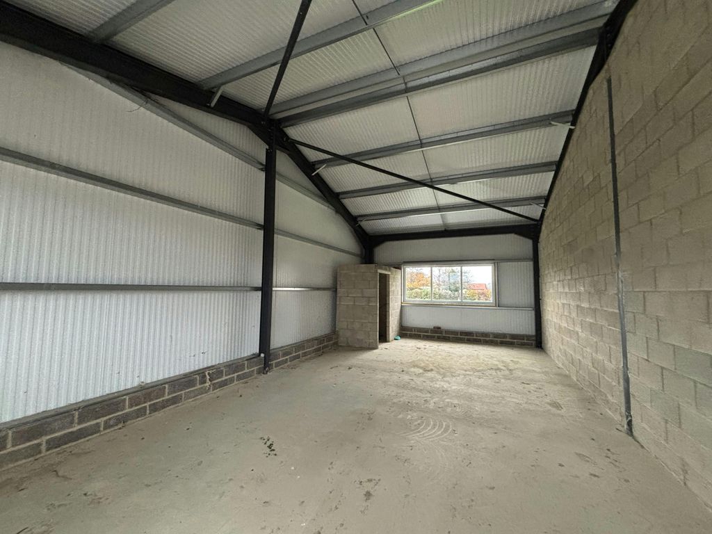 Property photo 3 of 8 Img_4894.Jpeg