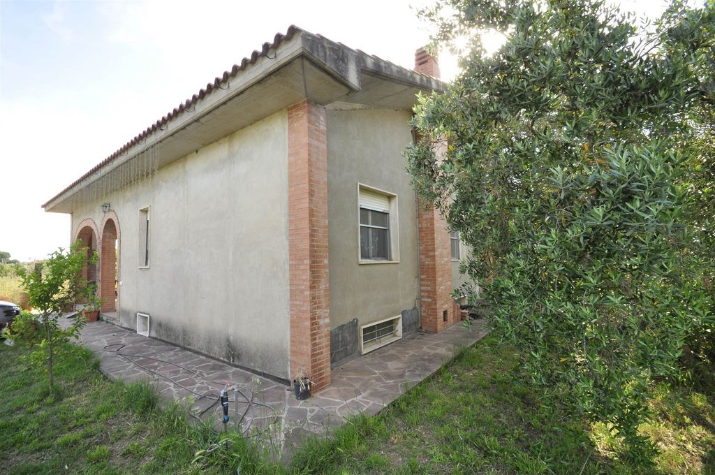 Property photo 3 of 21