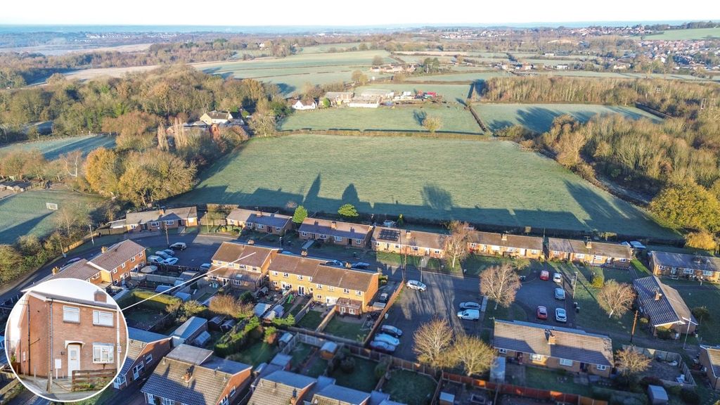 Property photo 2 of 23 29 Elm Grove+ (2).Jpg