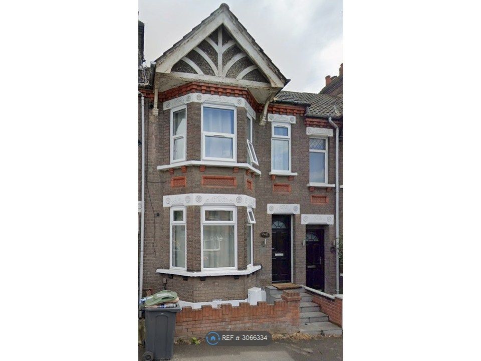 Property photo 1 of 24
