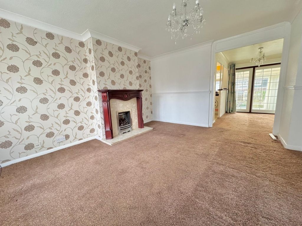 Property photo 3 of 17 Aed8112c-8A37-4860-Aa72-4Bbfecb3F632