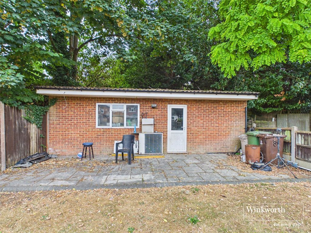 Property photo 3 of 6 Picture No. 02
