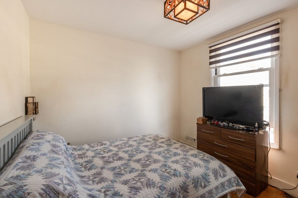 Additional image 25 of 4 bed semi-detached house for saleLes Gravees, St. Peter Port, Guernsey GY1