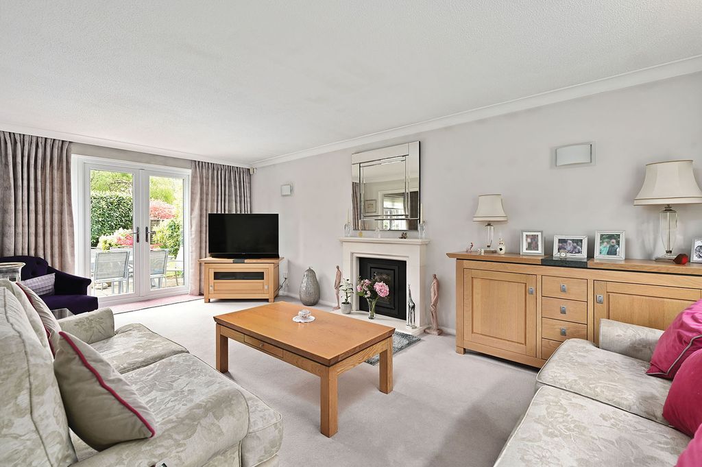 Property photo 2 of 14 11 Wldorf Heights (1)