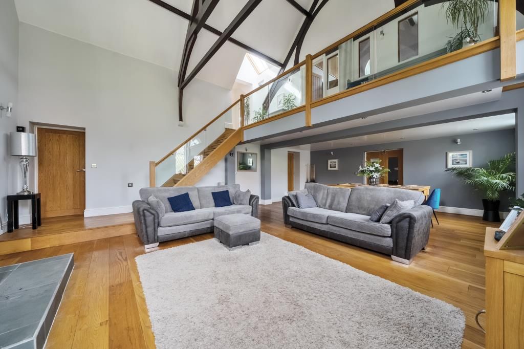 Property photo 2 of 32 Living Room