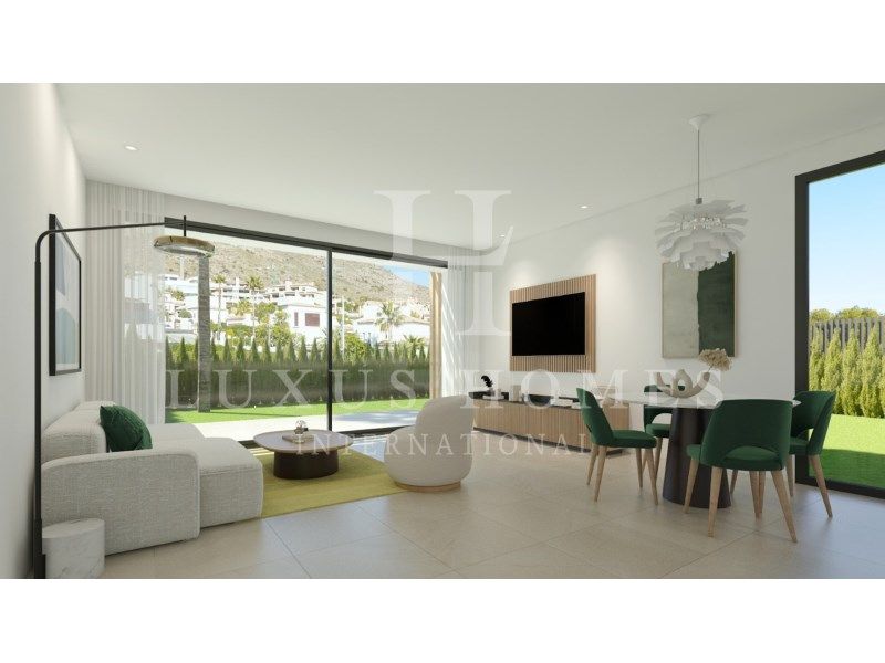 Property photo 3 of 14