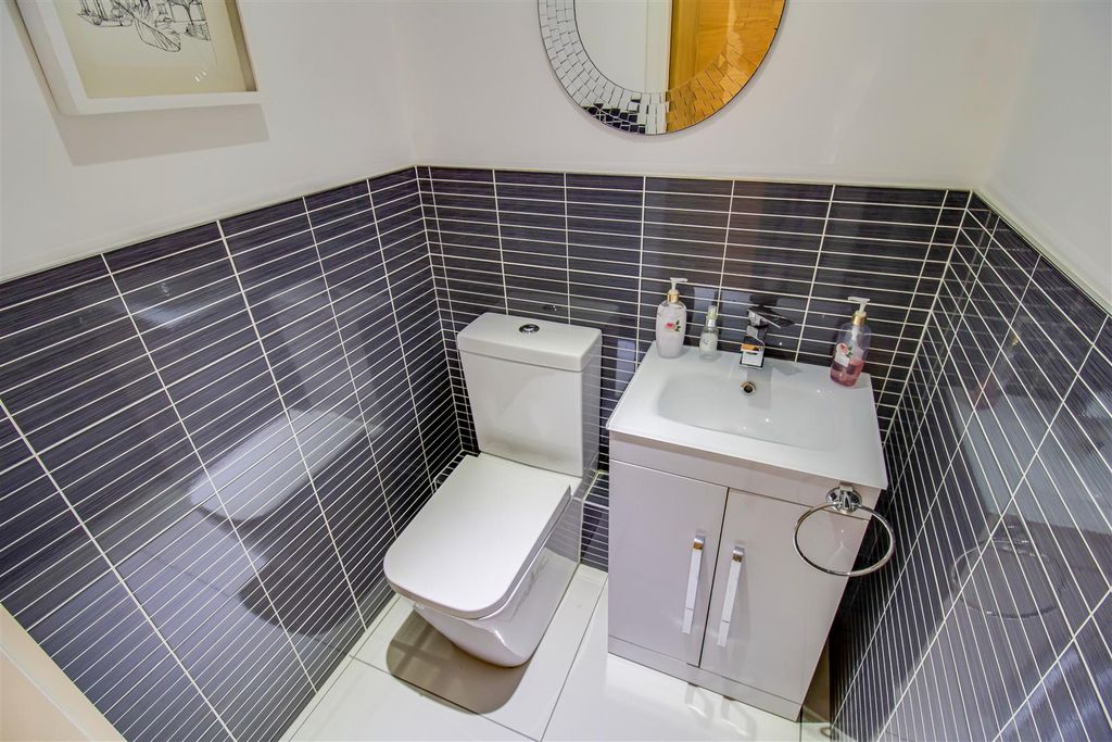Additional image 16 of 5 bed detached house for saleFoxroyd Lane, Dewsbury WF12