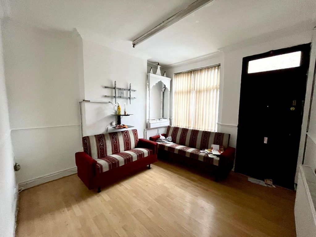 Property photo 3 of 20