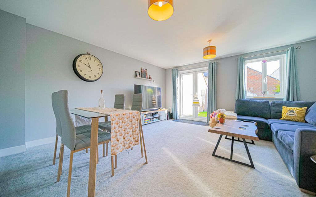 Property photo 3 of 16 P1065597.Jpg