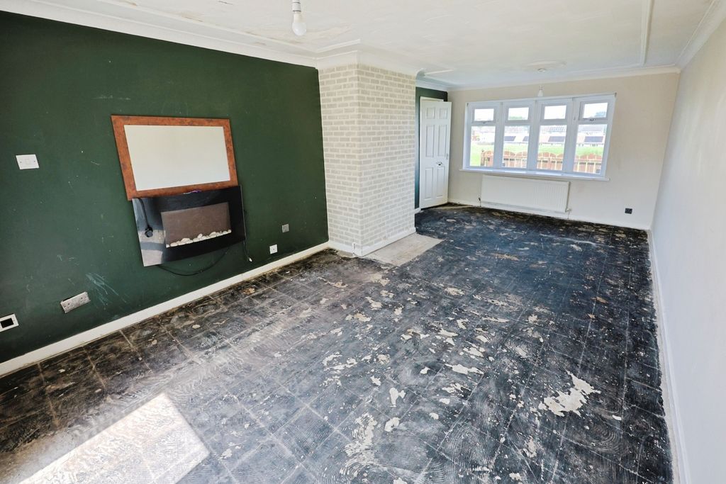 Property photo 2 of 12 Pbox-Img.Jpg