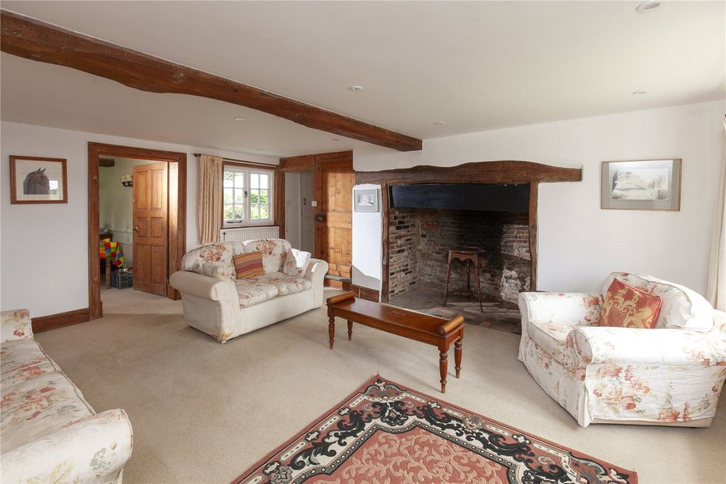 Additional image 9 of 6 bed equestrian for saleHeberdens Farm, Finchdean, Waterlooville, Hampshire PO8