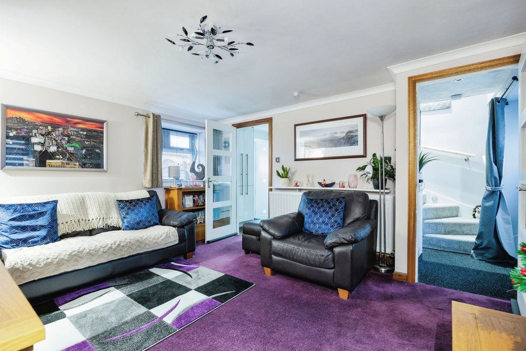 Property photo 2 of 15 Living Room