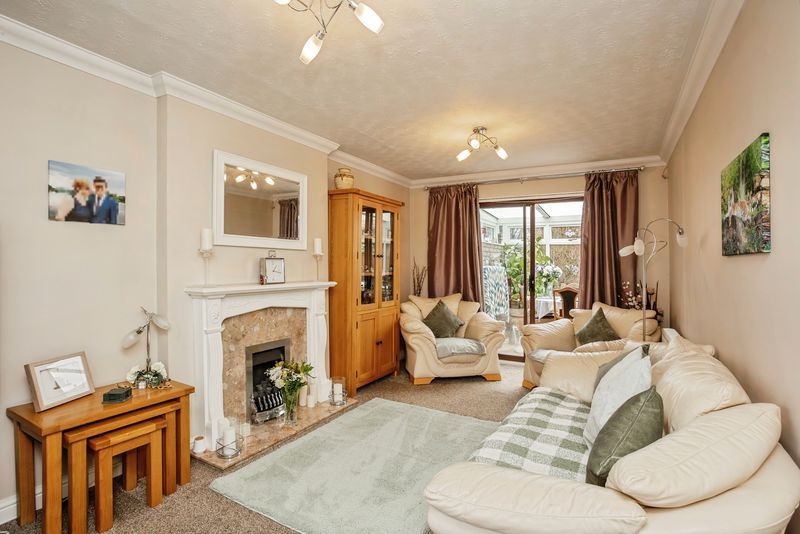 Property photo 3 of 25 Living Room