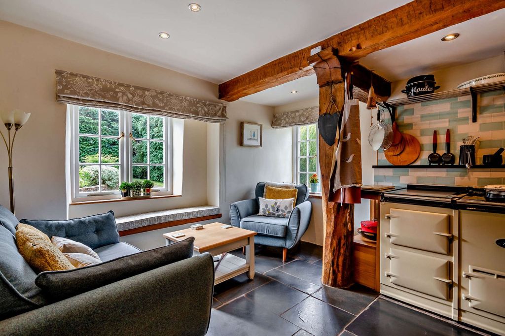 Property photo 2 of 22 Kitchen