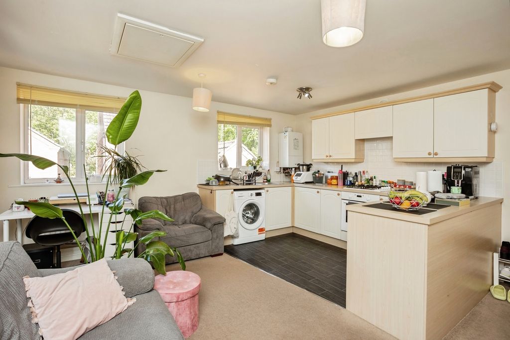 Property photo 2 of 12 Pbox-Img.Jpg