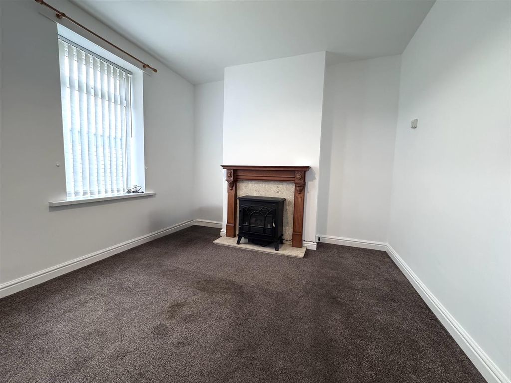 Property photo 2 of 12 Img_0340.Jpg
