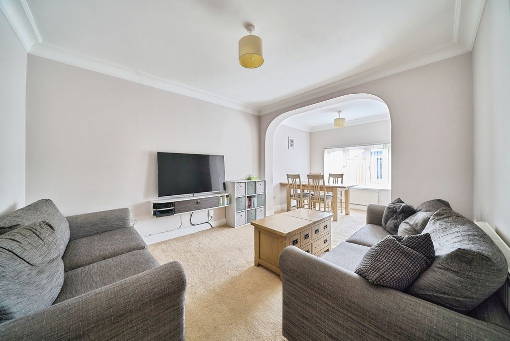 Property photo 3 of 36 Pbox-Img.Jpg