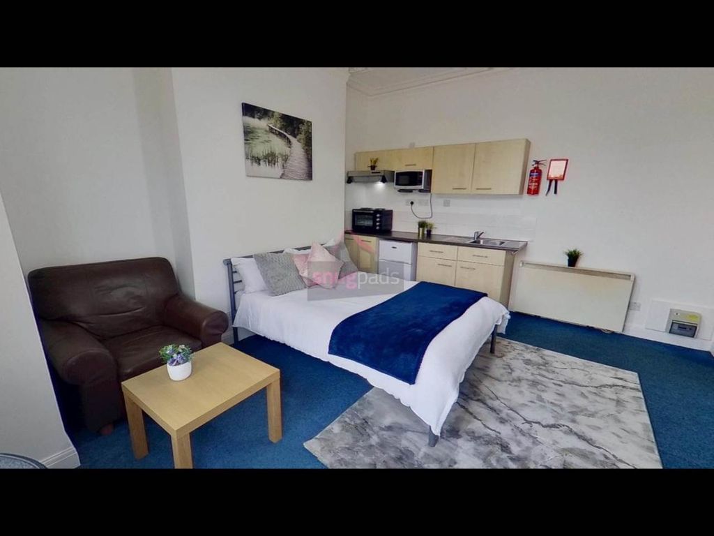Property photo 3 of 9 c
