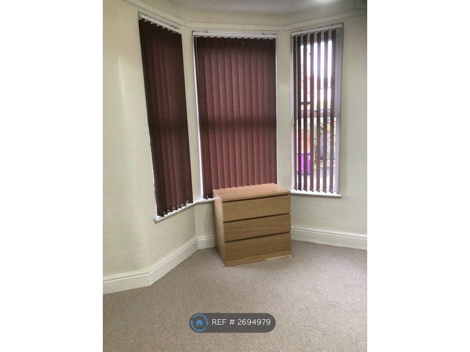 Property photo 2 of 10 Chest Of Drawers